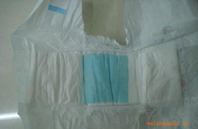 供應帶藍顯尿褲，尿不濕，嬰兒紙尿褲