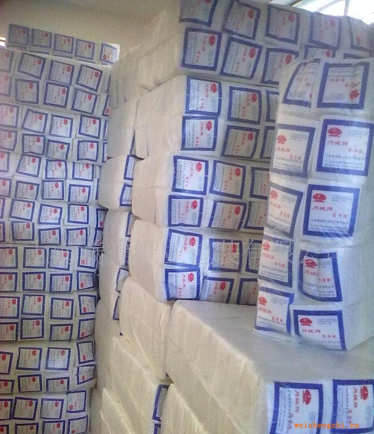 供應月城牌餐巾紙（柔軟舒適吸水性強）