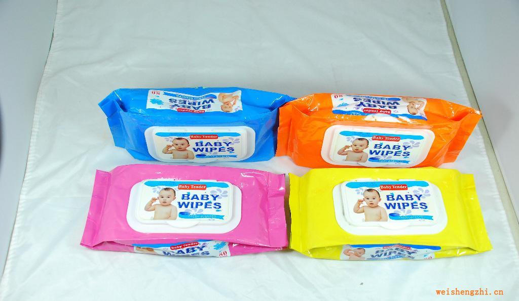 BABYWPES--嬰兒柔濕巾使用方便、清潔、皮膚健康、時尚