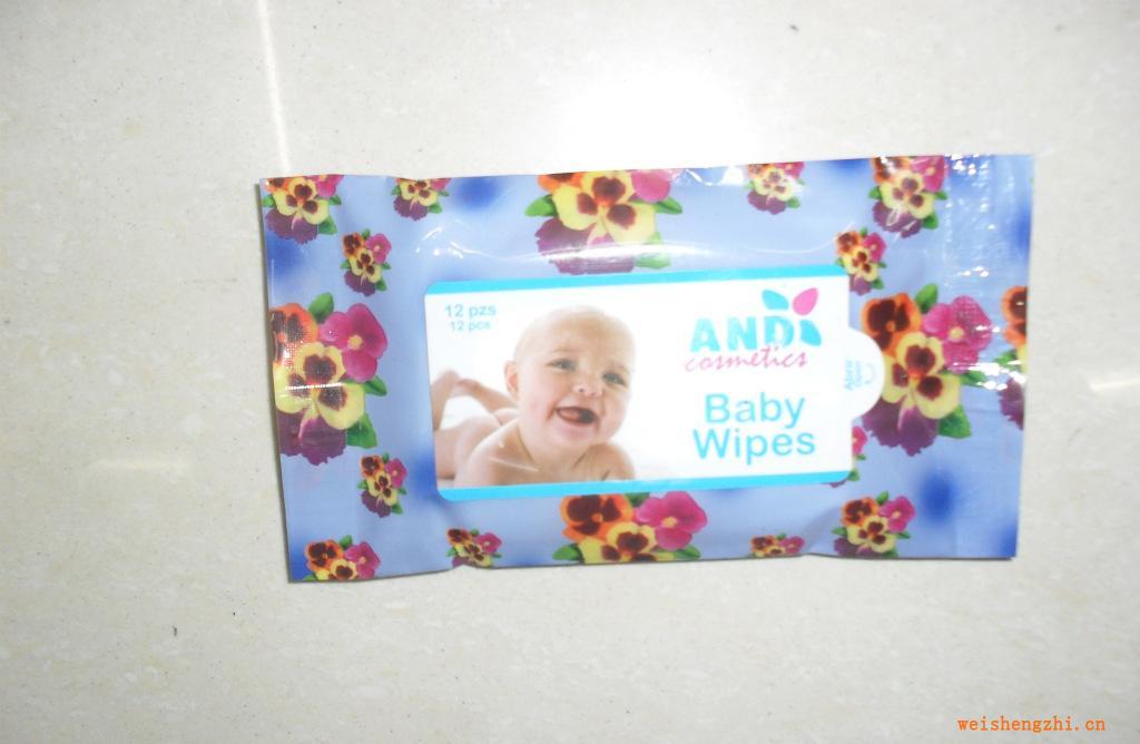 廠家供應優質的嬰兒濕巾，價格實惠、質量保證，袋子有俄文、英文