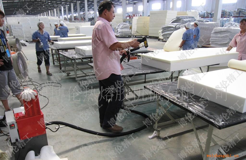 供應(yīng)BL-8805P2、布袋彈簧床墊噴膠機(jī)，熱熔膠噴膠機(jī)、床墊噴膠機(jī)