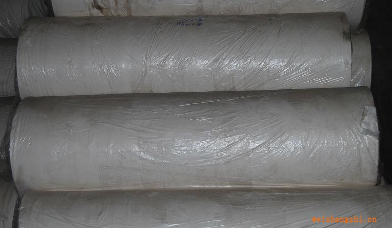 供應(yīng)優(yōu)質(zhì)西餐廳專用盤紙.24cm*24cm純木漿