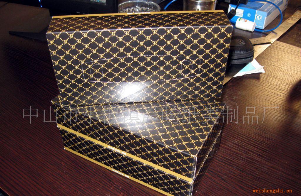 供應（訂做）汽車紙巾（專業生產）