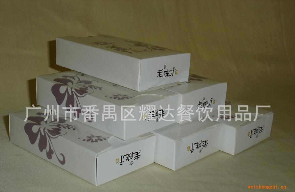 全國供應(yīng)專業(yè)生產(chǎn)宣傳廣告紙巾，合裝面巾紙。軟抽面巾紙,大小卷