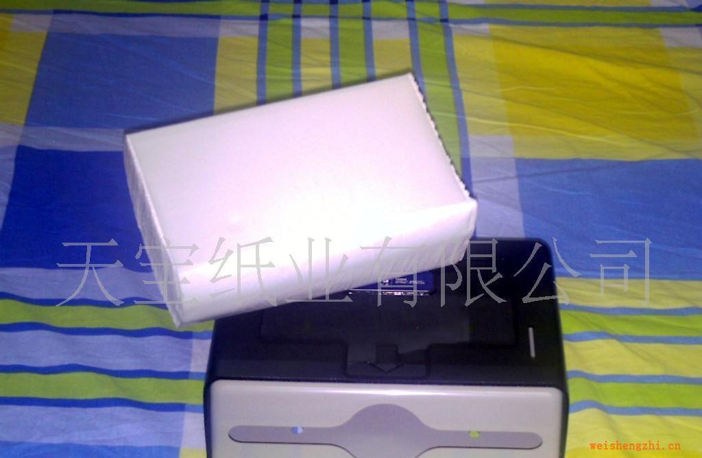 供應230mm*230mm三折擦手紙