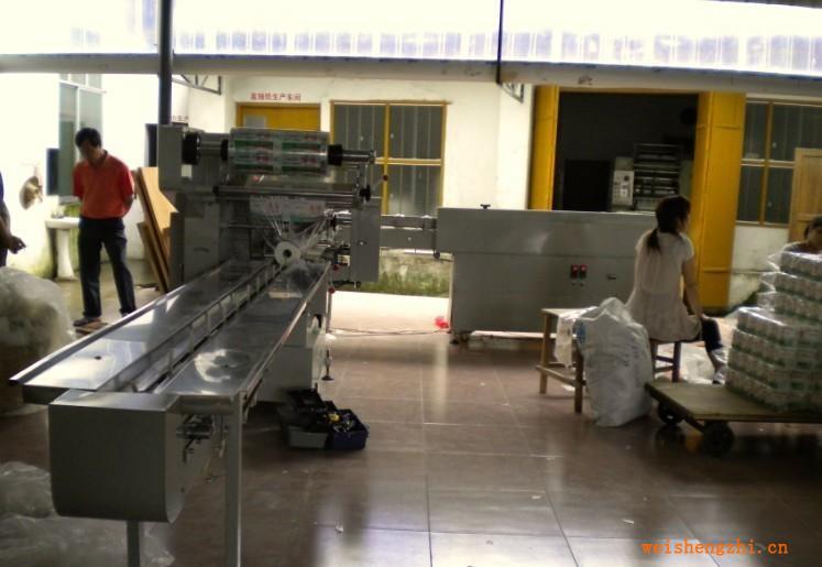 衛(wèi)生卷紙包裝機