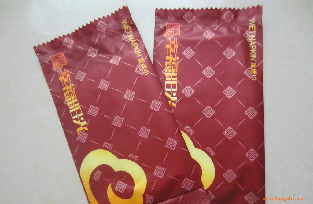 廠家直銷通用濕巾，一次性濕巾，酒店餐飲專用濕巾