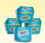 廠家直銷絲薄棉質(zhì)干爽網(wǎng)面護(hù)墊快易包衛(wèi)生護(hù)墊AJ-9806