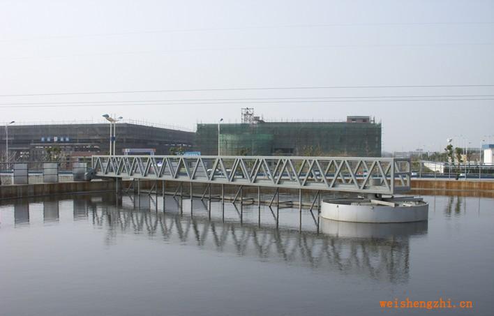 供應中心傳動刮吸泥機污水處理設備