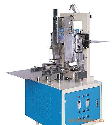 抽式盒裝面巾紙包裝及封口設(shè)備（JWC-FJI）