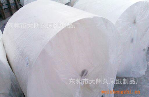 紙巾廠供應(yīng)衛(wèi)生紙?jiān)埐徒砑埍P紙3層酒店用紙?jiān)堅(jiān)緷{盤紙