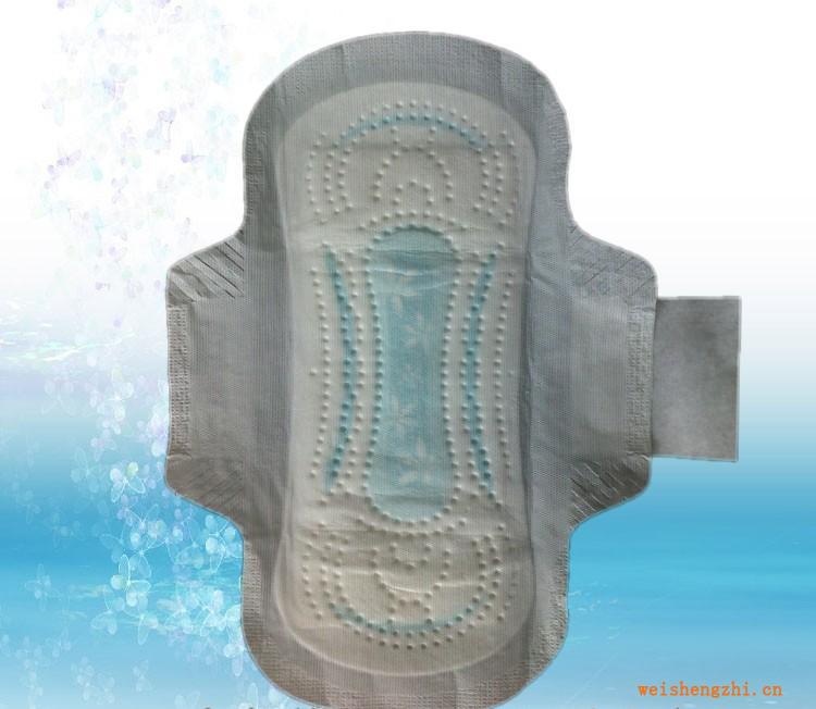 代理加工出口衛(wèi)生巾衛(wèi)生巾廠加工批發(fā)日用240MM印藍(lán)網(wǎng)面衛(wèi)生巾