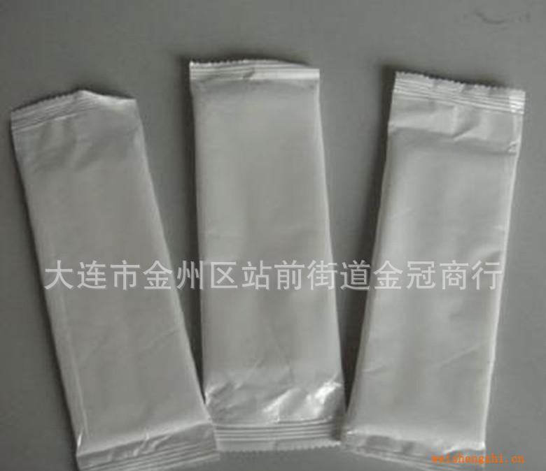 批發小白包濕巾，小白條濕巾，特價小白袋濕巾