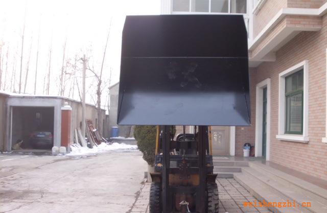 專利發明叉車鏟斗