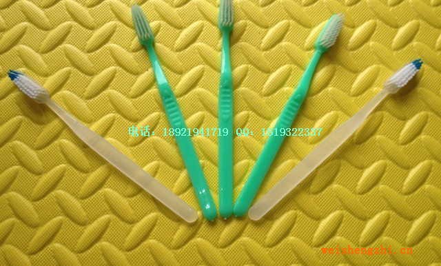 半圓佳潔士牙刷