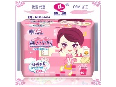 衛(wèi)生巾批發(fā)|衛(wèi)生巾生產廠家批發(fā)代理魅力空間高檔衛(wèi)生巾