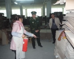 浙江黃巖查封一家排污紙箱廠