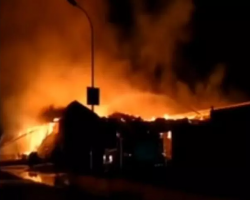 天津玖龍原料倉庫“火”了