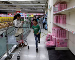 又雙叒搶衛(wèi)生紙