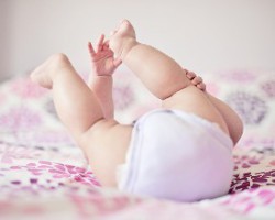 什么時候給寶寶換大一碼的紙尿褲合適？