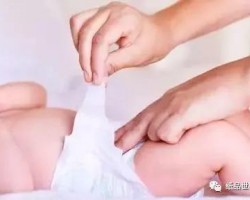 冬天給寶寶穿的紙尿褲真的越厚越好嗎？