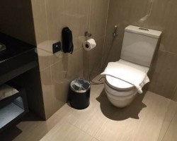 衛生間里囤衛生巾實則危險