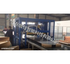 省時省力平板太陽能纏繞包裝機，山東魯佳公司生產