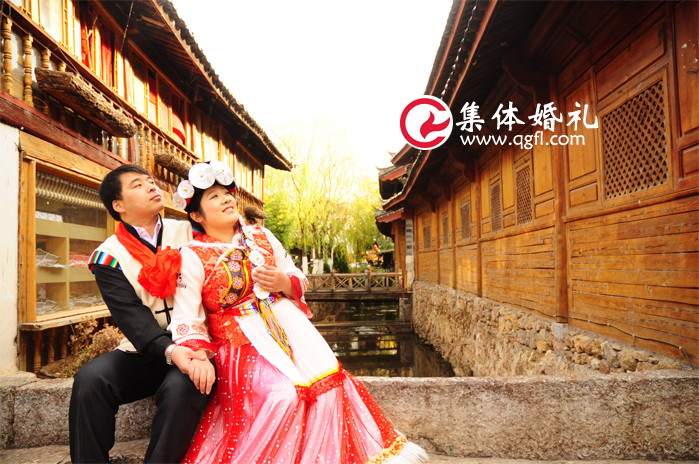 麗江集體婚禮：民族服飾（粉色）