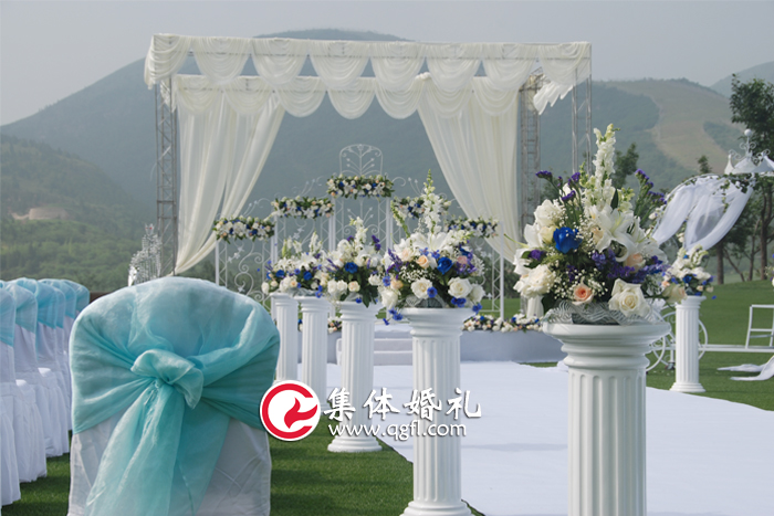北京集體婚禮：藍(lán)色系草坪集體婚禮