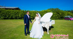 2018.9.22個人婚紗—海邊草坪 三亞集體婚禮：一生最美
